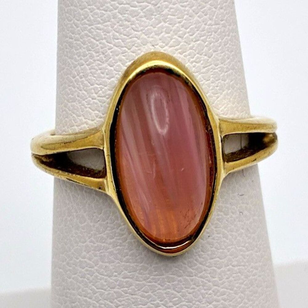 Avon Porcelain Pastel Oval Signed Oval Pink Cabochon Bezel Ring Size 6 Gold Tone